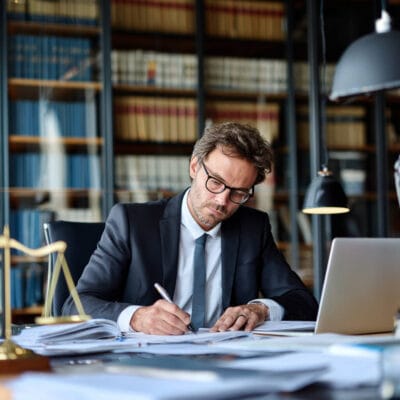 Scopri di più sull'articolo Modello 231: chi lo redige e come proteggere la tua attività professionale